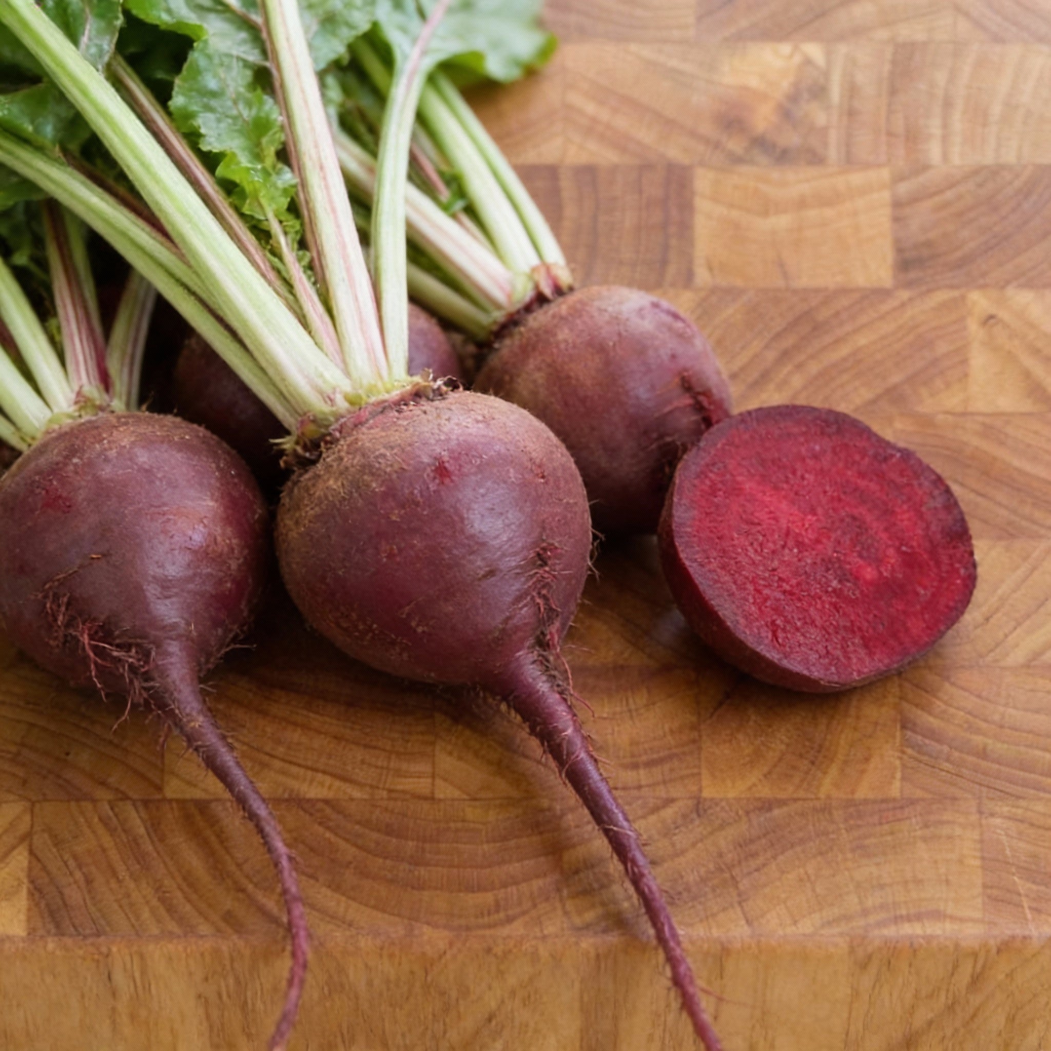 Lutz Green Leaf White Stem, Beet Seeds